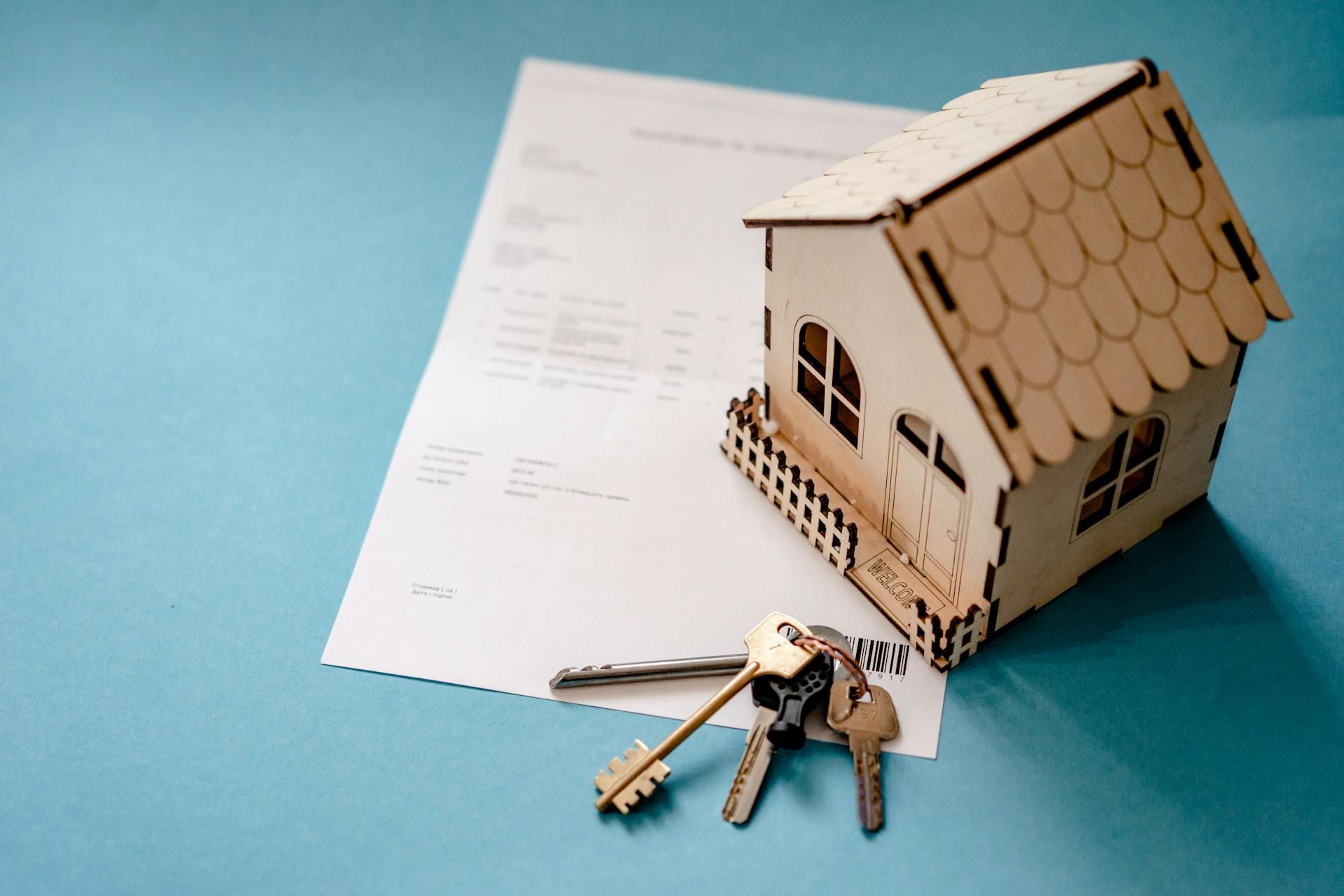 Apartment lease renewal and rent budgeting documents