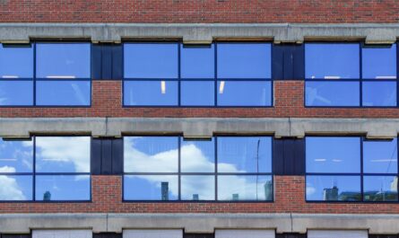 Comparing housing and commuting costs near work